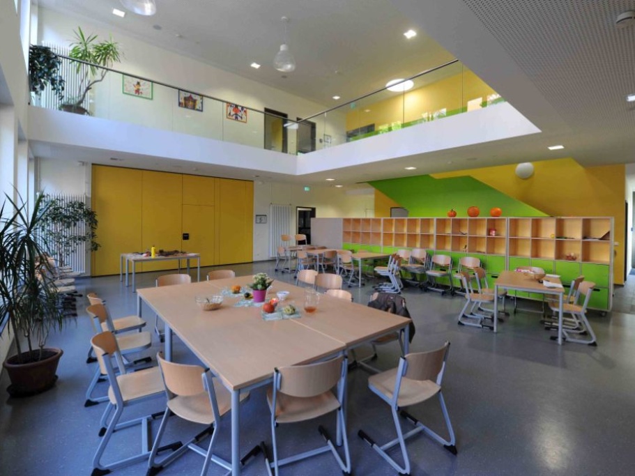 Erweiterungsbau der Grundschule St. Arnual - hier findet u.a. die Nachmittagsbetreuung statt Erweiterungsbau der Grundschule St. Arnual - hier findet u.a. die Nachmittagsbetreuung statt