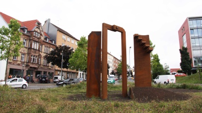 Verkehrskreisel Burbacher Stern in der Hochstraße Verkehrskreisel Burbacher Stern in der Hochstraße