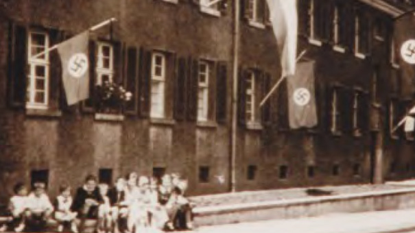 Häuseransicht vom Rodenhof in den 1930er Jahren Häuseransicht vom Rodenhof in den 1930er Jahren