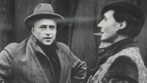 Max Braun und Angela Braun bei der Kundgebung Status Quo im Januar 1935 Max Braun und Angela Braun bei der Kundgebung Status Quo im Januar 1935