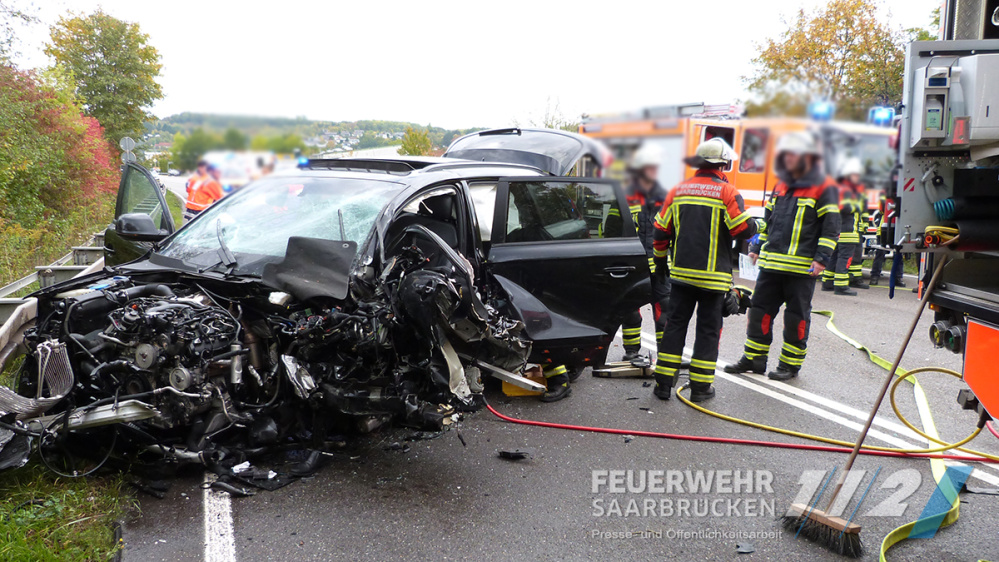 Verkehrsunfall B 51 - Höhe Bübingen Verkehrsunfall B 51 - Höhe Bübingen
