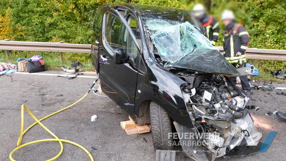 Verkehrsunfall B 51 - Höhe Bübingen Verkehrsunfall B 51 - Höhe Bübingen