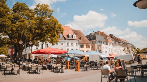 Außengastronomie St. Johanner Markt Außengastronomie St. Johanner Markt