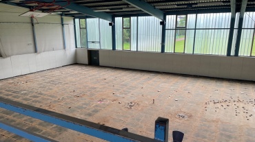 Ausbau des Bodens in der Mehrzweckhalle Klarenthal Image