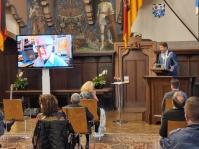 Verleihung der Ehrenbürgerschaft an Manfred Kirchheimer Verleihung der Ehrenbürgerschaft an Manfred Kirchheimer