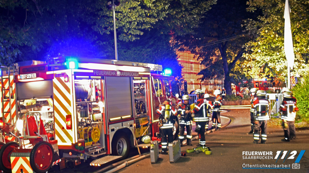 Dachstuhlbrand - Altes Werk - Brebach Dachstuhlbrand - Altes Werk - Brebach