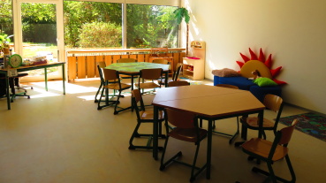 Gruppenraum im neuen Sozialpädagogischen Bereich der Grundschule Füllengarten Image