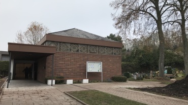 Einsegnungshalle auf dem Friedhof Bübingen Image