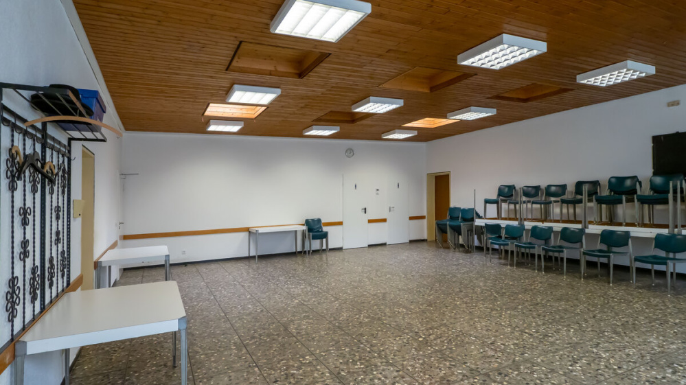 Mehrzweckraum der Festhalle Güdingen Mehrzweckraum der Festhalle Güdingen