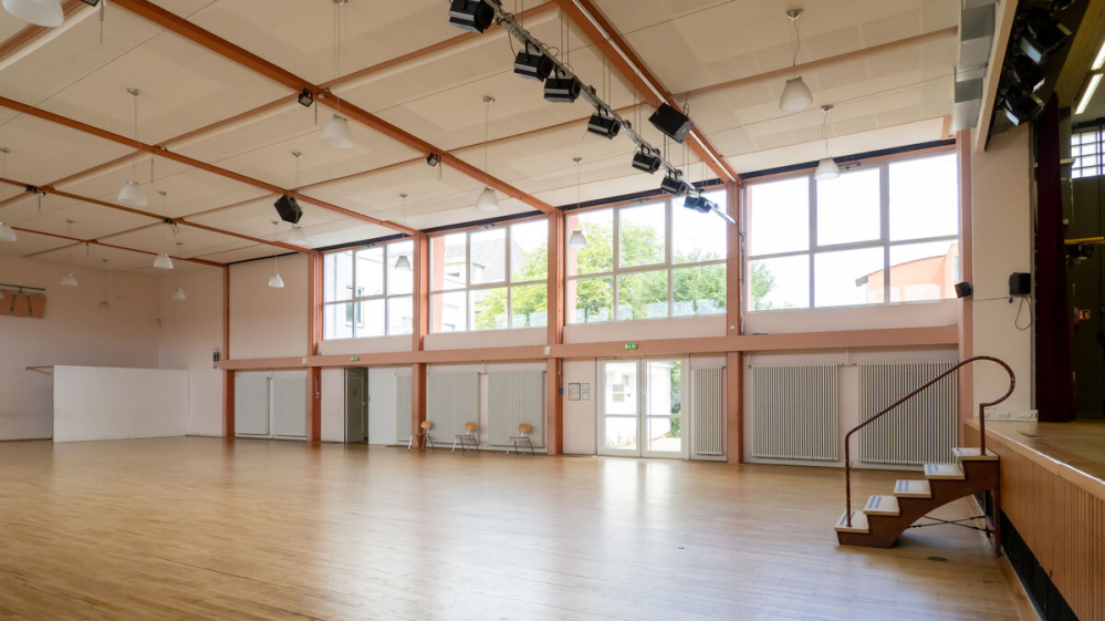 Saal der Festhalle Güdingen Saal der Festhalle Güdingen