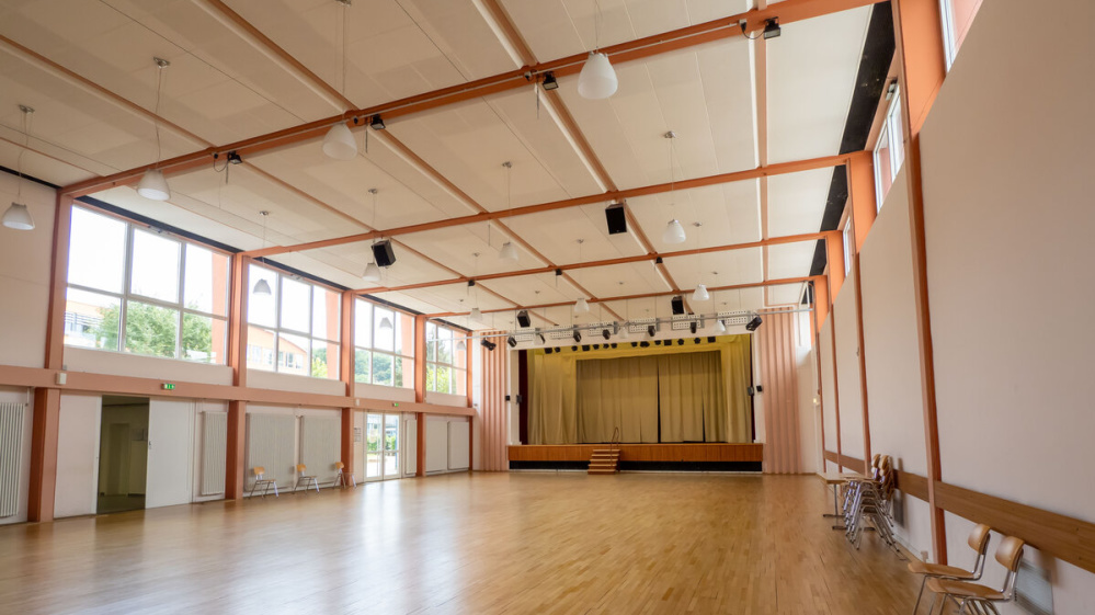 Saal der Festhalle Güdingen Saal der Festhalle Güdingen