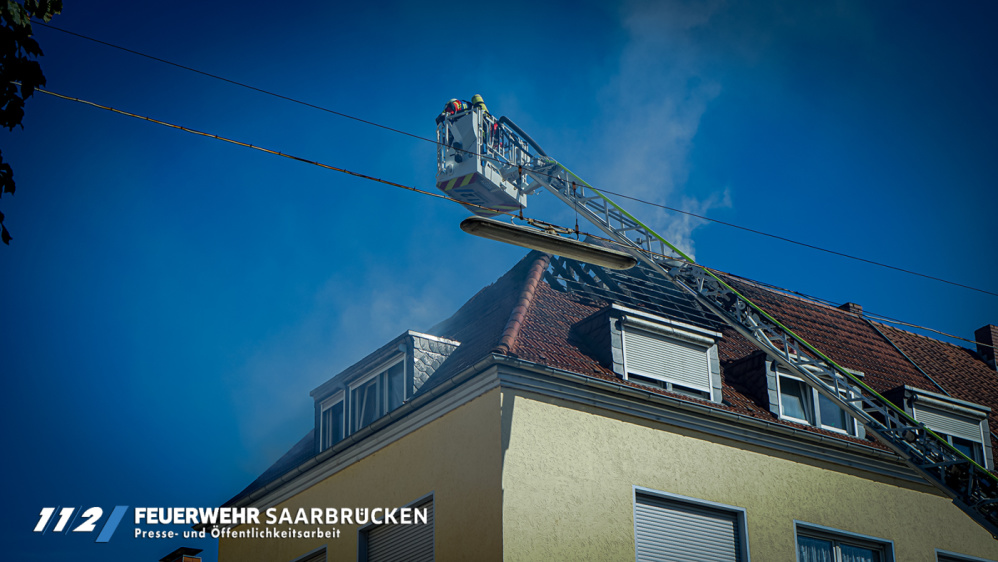 Einsatz Dachstuhlbrand in Alt-Saarbrücken Einsatz Dachstuhlbrand in Alt-Saarbrücken