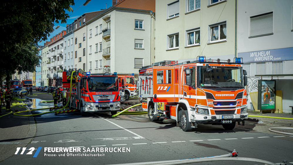 Einsatz Dachstuhlbrand in Alt-Saarbrücken Einsatz Dachstuhlbrand in Alt-Saarbrücken