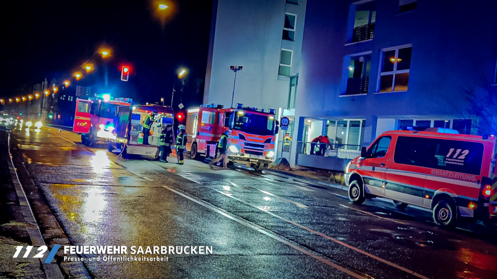 Brand in einem Bürogebäude - St. Johanner Straße Brand in einem Bürogebäude - St. Johanner Straße