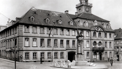 Altes Rathaus am Schlossplatz um 1938, Sitz der Zentralwache Altes Rathaus am Schlossplatz um 1938