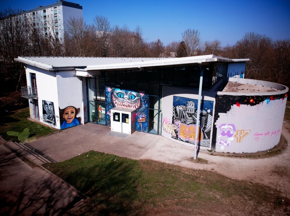 Jugendzentrum Folsterhöhe Jugendzentrum Folsterhöhe Außenansicht Gebäude