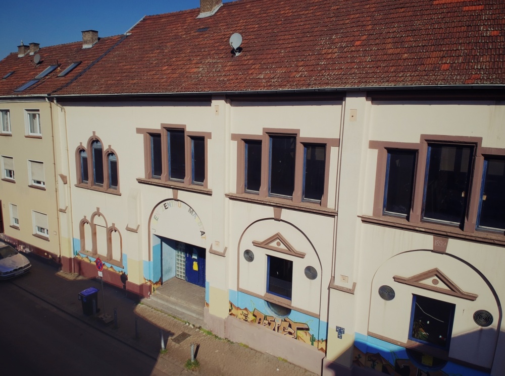 Jugendzentrum Malstatt Jugendzentrum Malstatt Außenansicht Gebäude
