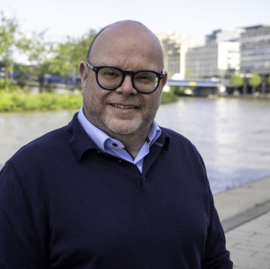 Bürgerreferent Steffen Meyer Bürgerreferent Steffen Meyer am Saarufer