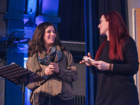 Anja Laue von Dar-in und Sandra Steinmetz beim Auftakt Demokratie leben 2025 zwei Frauen im Gespräch