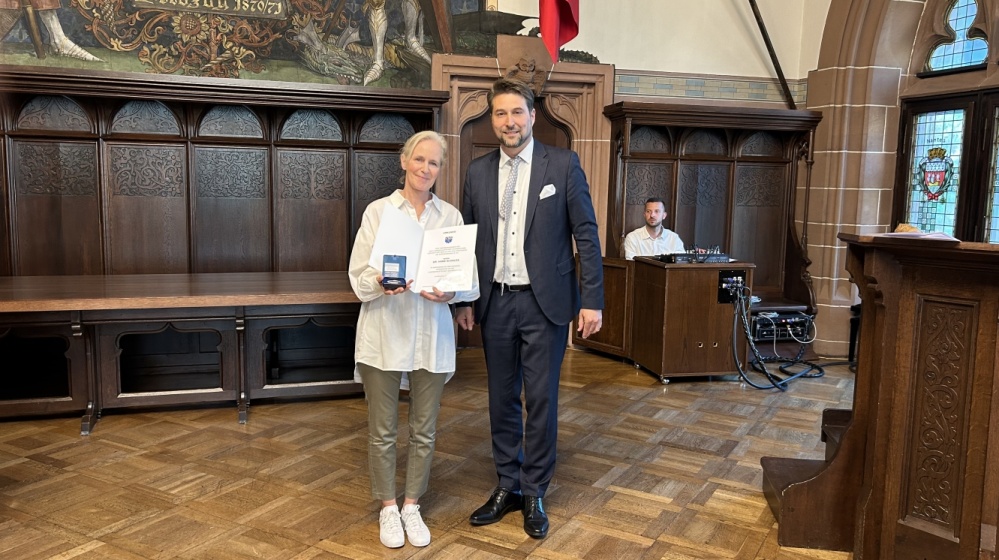 Anne Schales mit OB Conradt Anne Schales mit OB Conradt im Rathausfestsaal