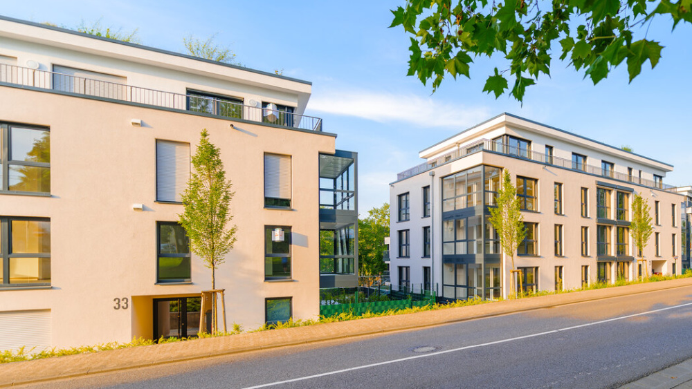Quartier am Anger Dudweiler Moderne Mehrfamilienhäuser mit vielen Fenstern