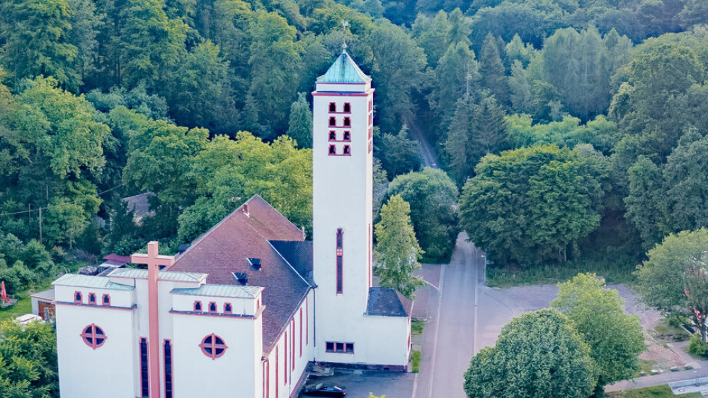 St. Marien Kirche Herrensohr Kirche am Waldrand