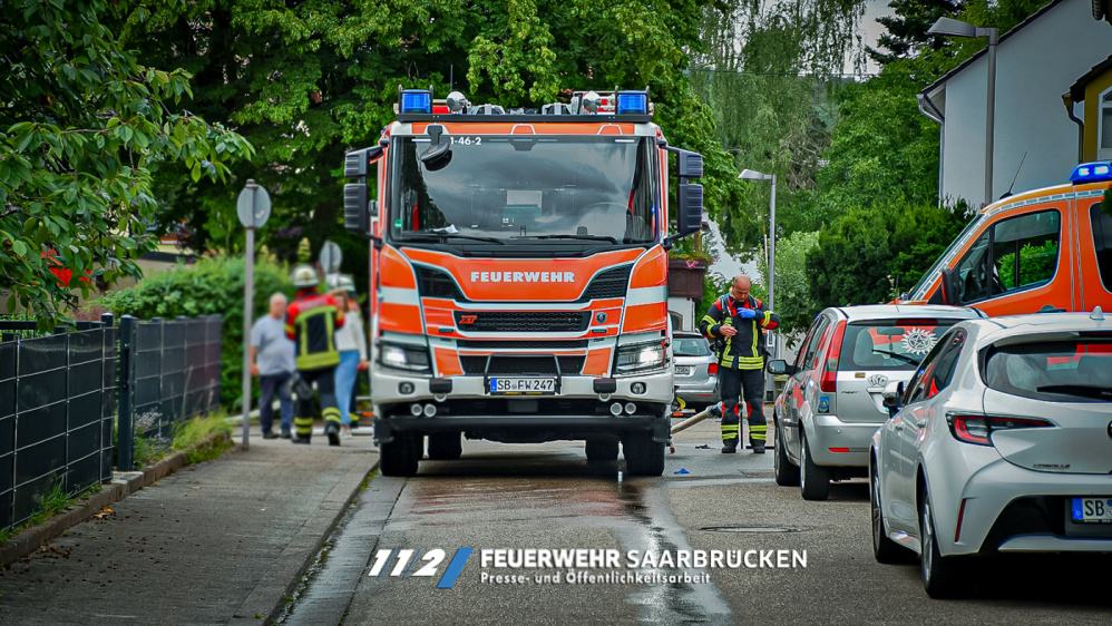 Einsatzbilder - Dachstuhlbrand in Dudweiler Einsatzbilder - Dachstuhlbrand in Dudweiler