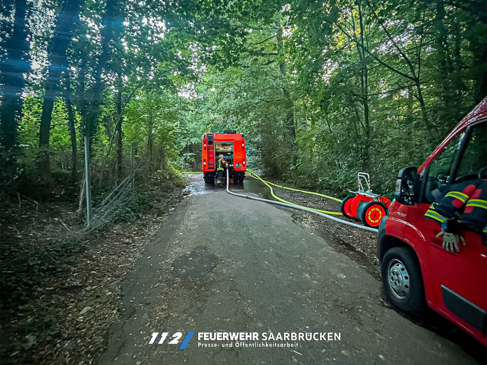 Einsatzbilder - Brand in ehemaliger Reithalle Einsatzbilder - Brand in ehemaliger Reithalle