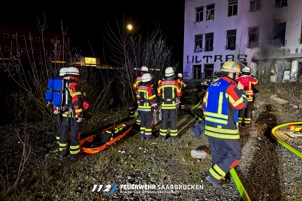 Foto: Brand leerstehenden Gebäude Foto: Brand leerstehenden Gebäude