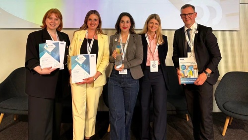 QuattroPole Roland-Preis AG Wirtschaft Vertreter der AG Wirtschaft von QuattroPole bei der Preisverleihung